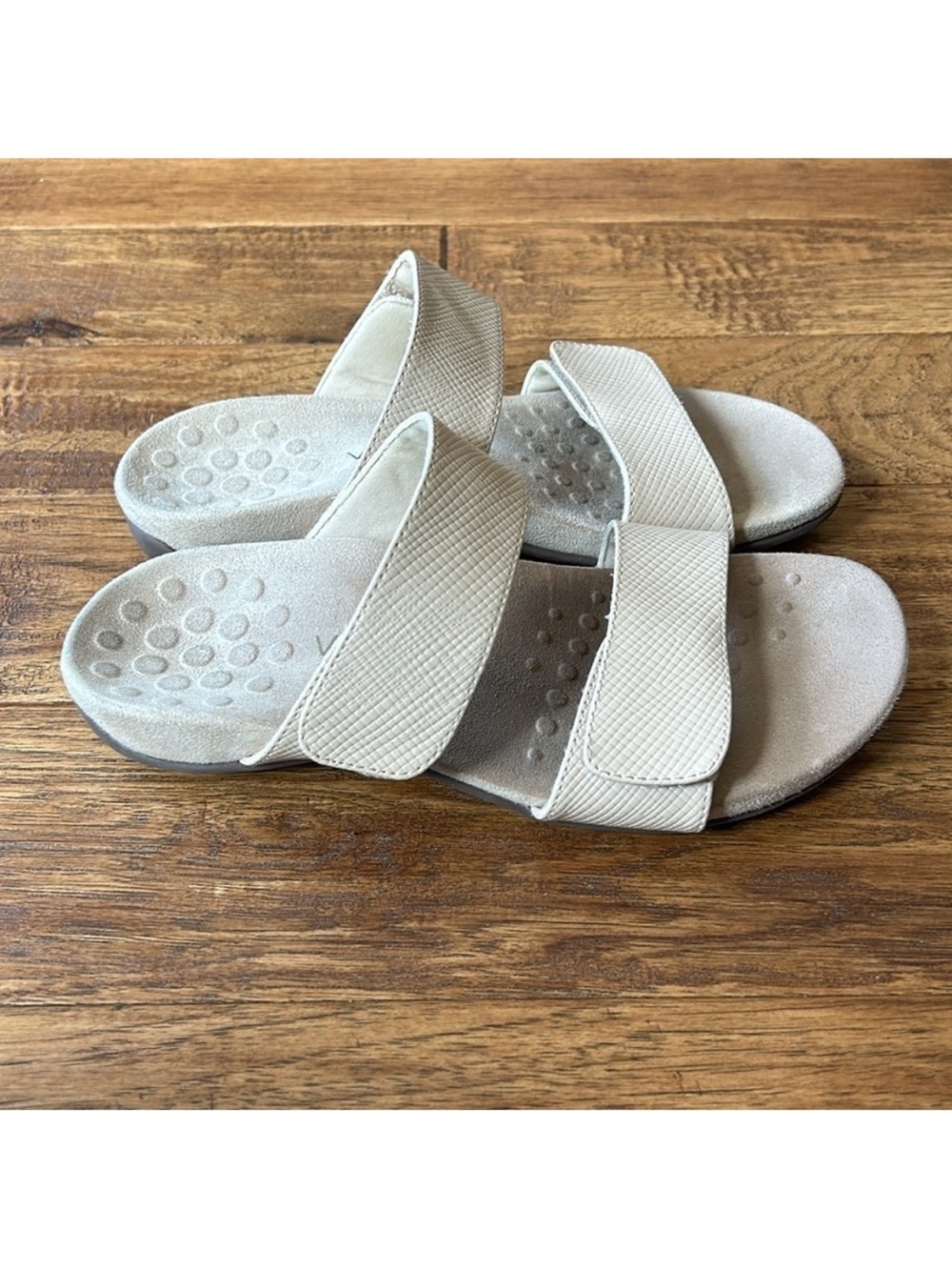 Vionic Samoa Lizard Slide Sandals Orthotic Comfort Shoes Nude Cream Size 6